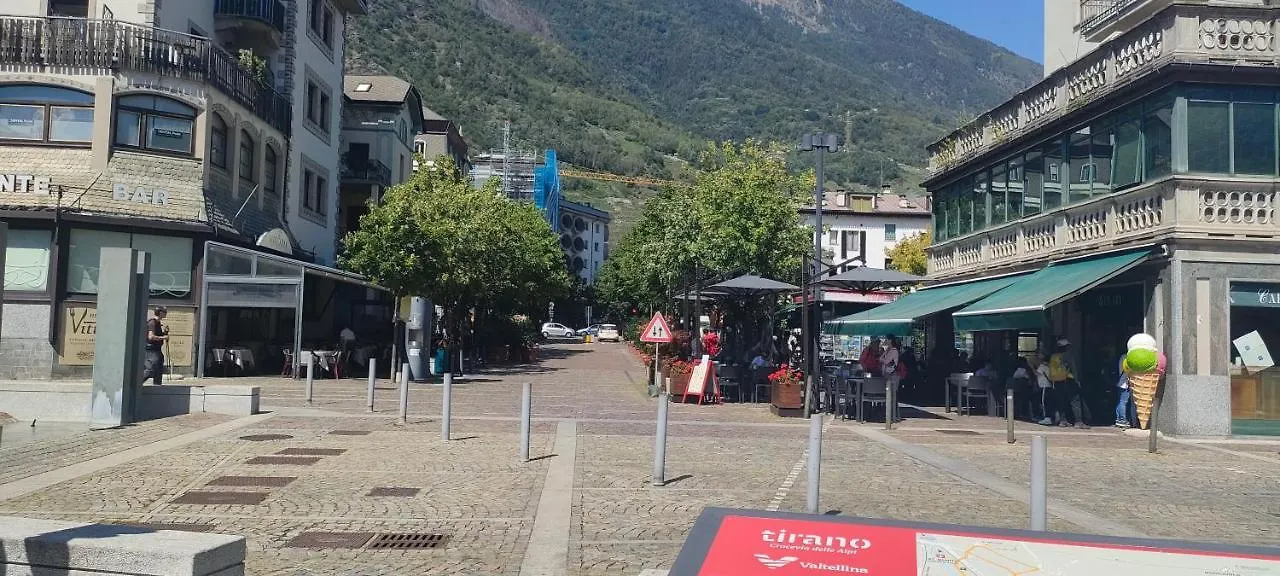 Bernina Station Center Apartment - Tirano