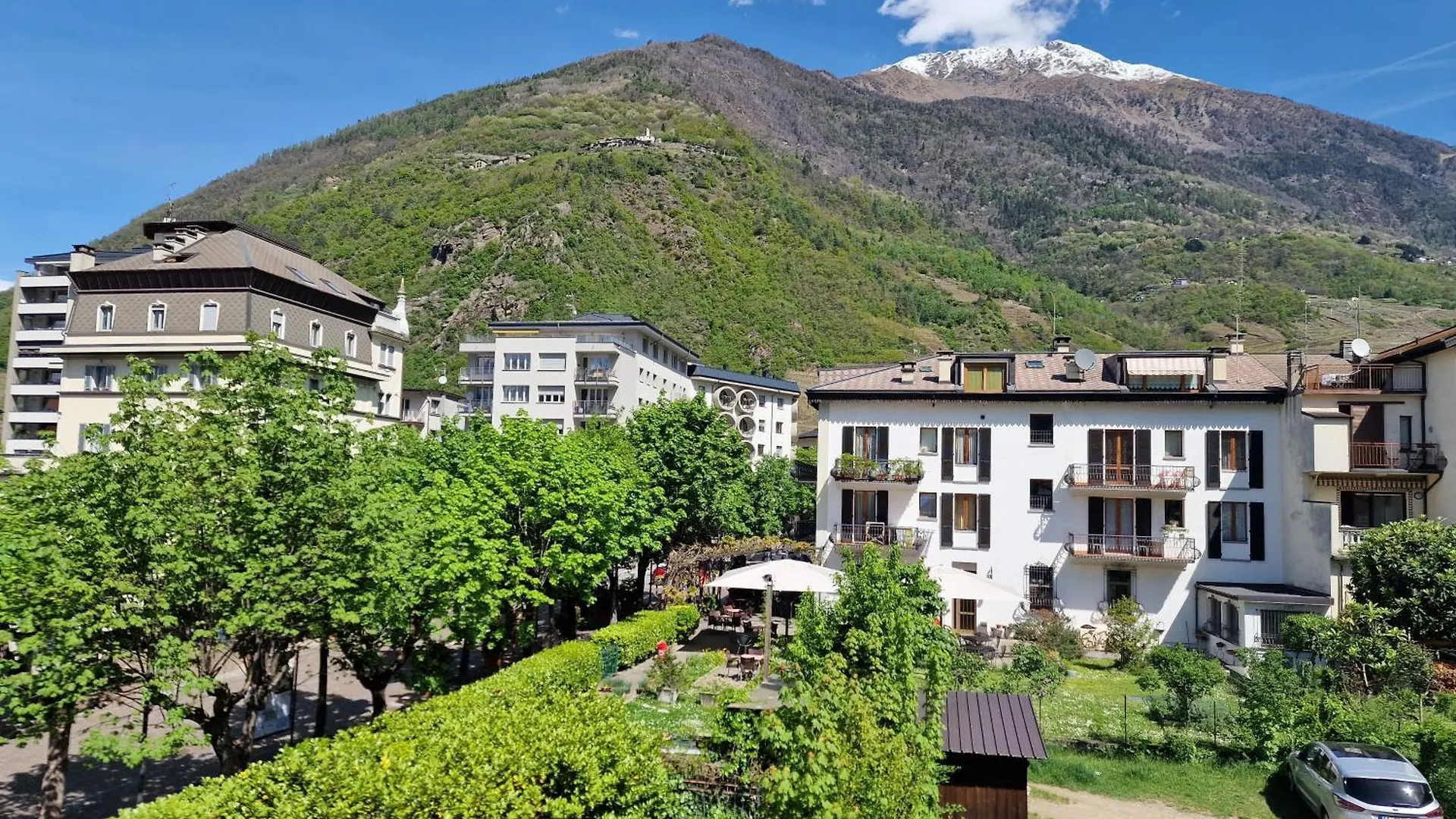 Bernina Station Center Apartment - Tirano 0*,